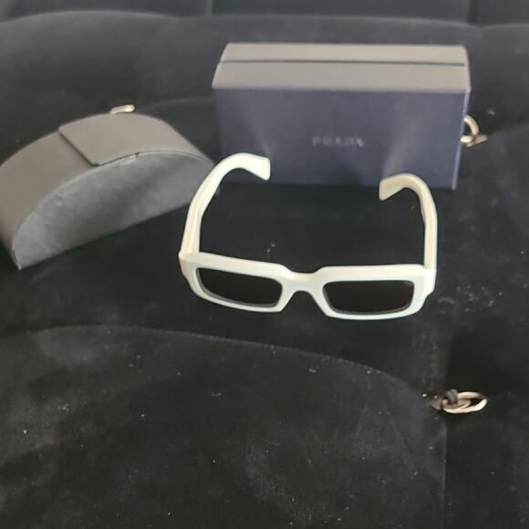 Prada White and Black Sunglasses - Picture 2 of 7